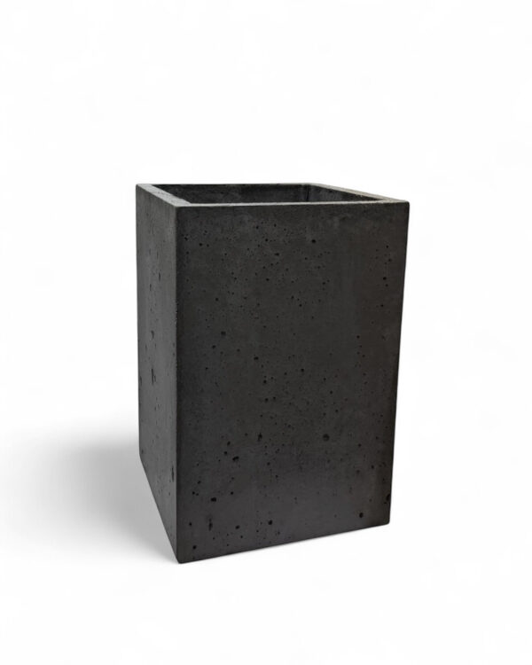 Donica betonowa CALDEA Czarna 40x40x60 do ogrodu