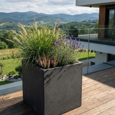 Donica betonowa CALDEA Czarna 60x60x60 kwadratowa