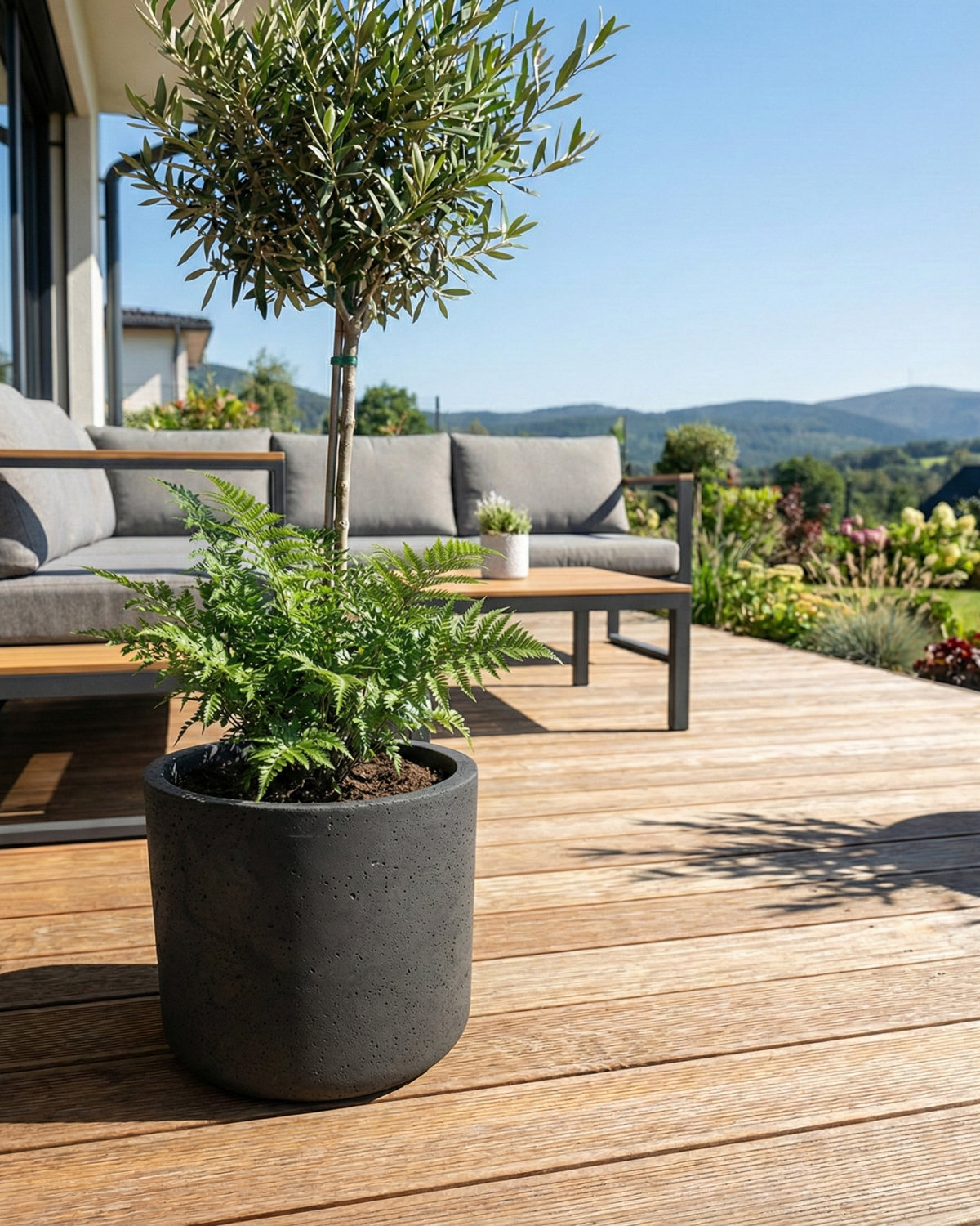 Donica betonowa SPHERA (czarna) 23×20 okrągła