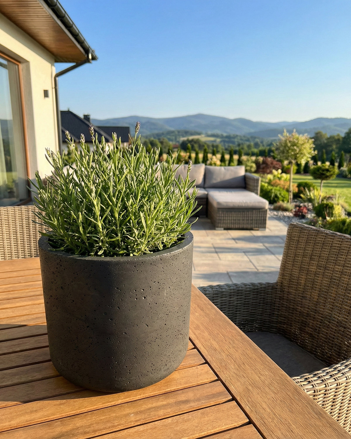 Donica betonowa SPHERA (czarna) 23×20 okrągła