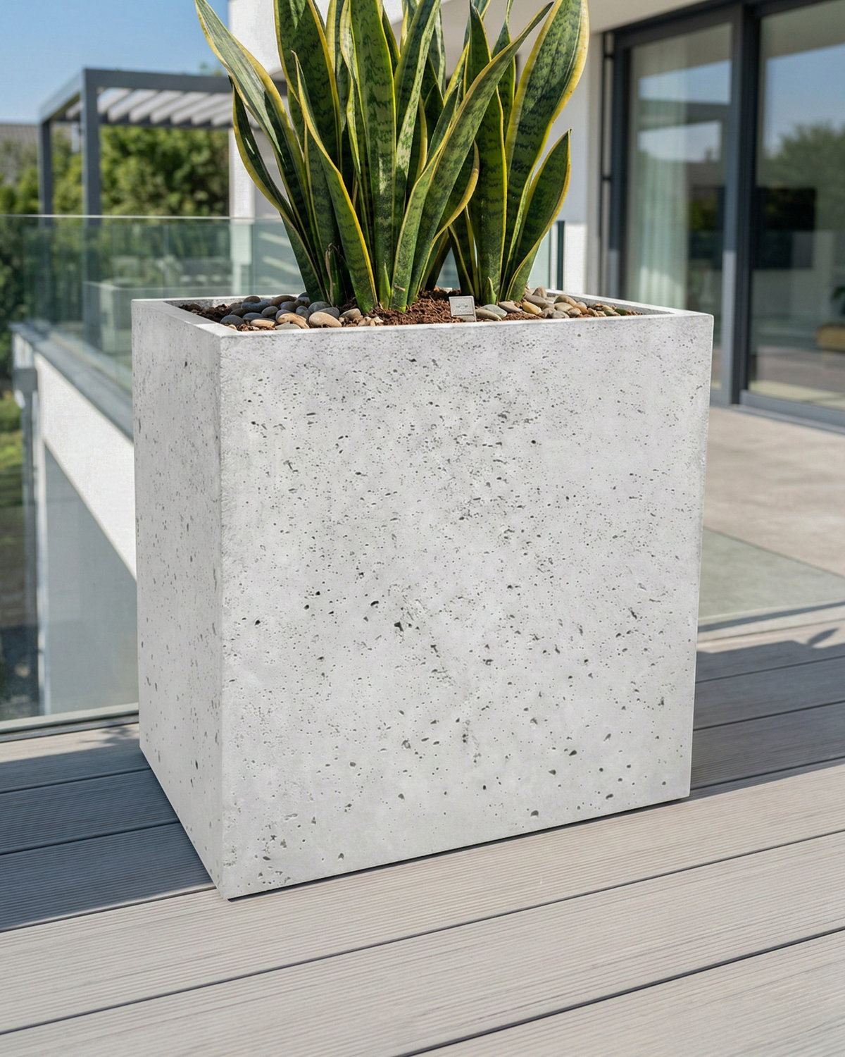 Donica betonowa CALDEA (biała) 60x40x60 prostokątna