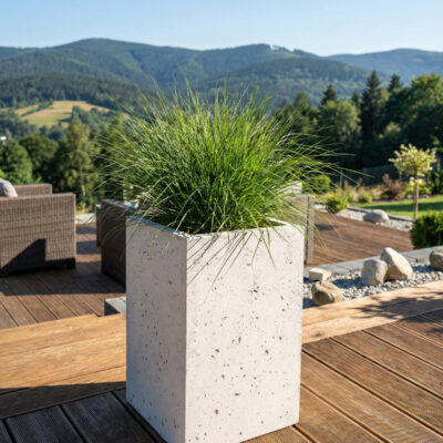 Donica betonowa CALDEA (biała) 40x40x60 ogrodowa
