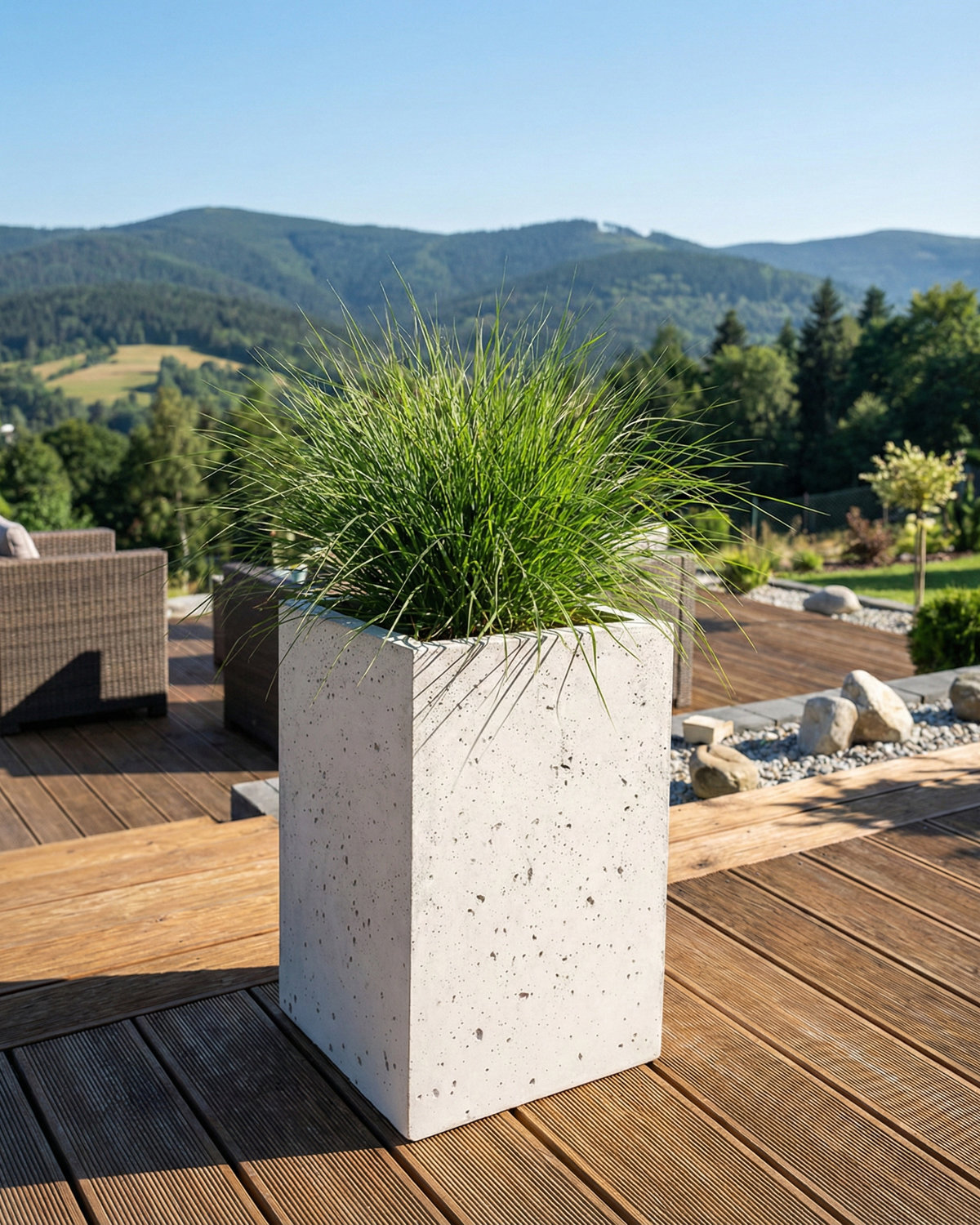 Donica betonowa CALDEA (biała) 40x40x60 ogrodowa